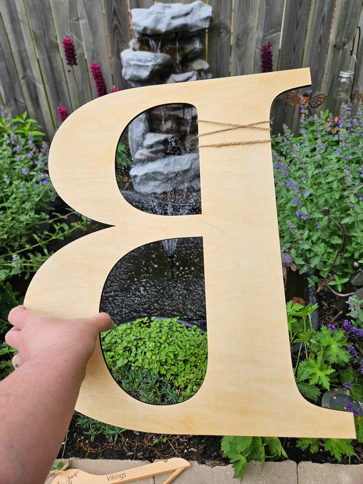 Large letter siganture board