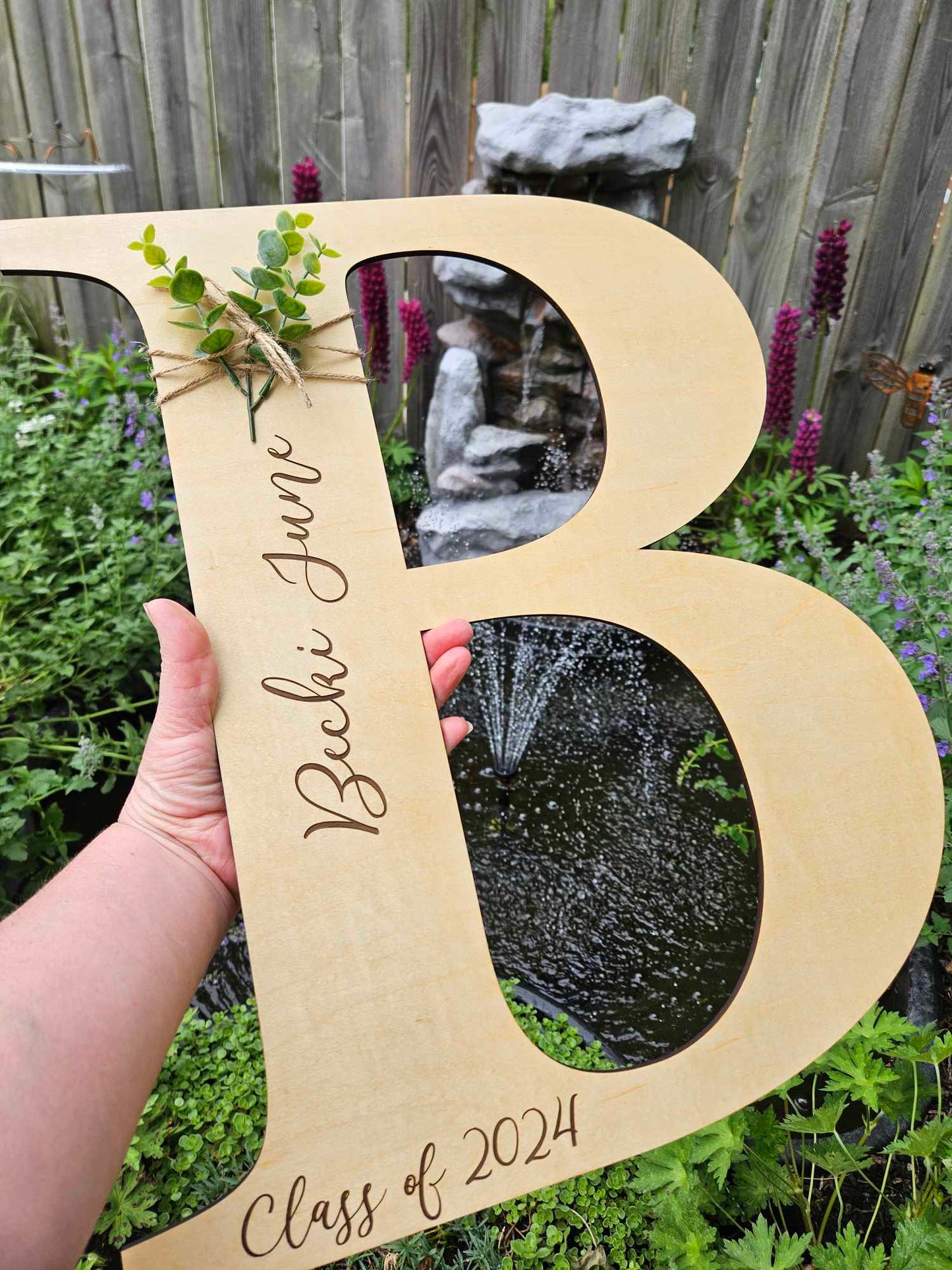 Large letter siganture board